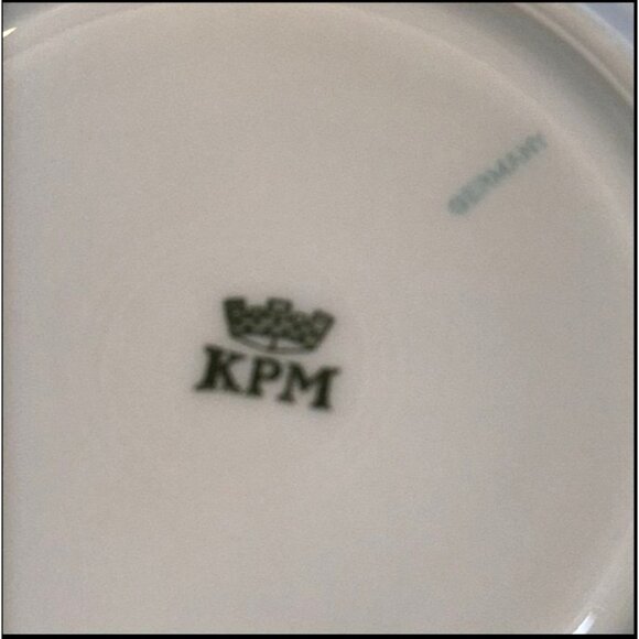 KPM Germany Floral Saucer - Picture 2 of 4